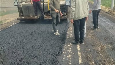 بتكلفة مليون و 700 ألف جنيه رصف طريق مصرف ساسون بالبحيرة