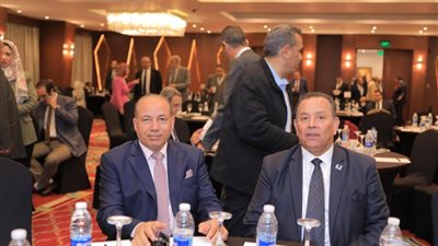 رئيس جامعة المنصورة يشارك في مؤتمر يستعرض أهم التجارب العالمية بمجال التعليم