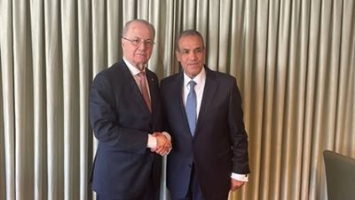 عبدالعاطي يلتقي رئيس الوزراء وزير خارجية فلسطين على هامش مشاركته بمنتدى أنطاليا الدبلوماسي