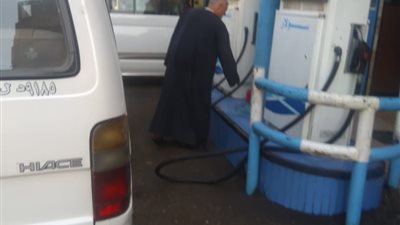 هدوء بمواقف السرفيس ومحطات الوقود بالدقهلية