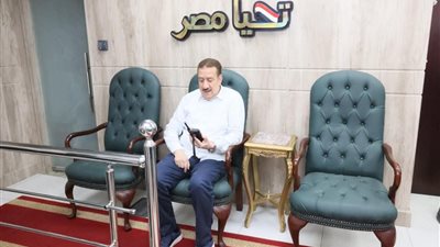 عبر الفيديو كونفرانس.. محافظ المنوفية يتابع انتظام العمل بالمواقف والالتزام بالتعريفة الجديدة 