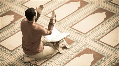 ساعة الإجابة يوم الجمعة.. وقت مبارك للإستجابة