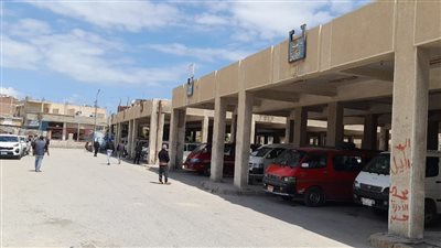 محافظ شمال سيناء: انتظام العمل في مواقف السيارات ومحطات الوقود بسيناء 