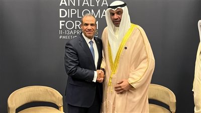 وزير الخارجية يجتمع مع نظيره الكويتي في أنطاليا