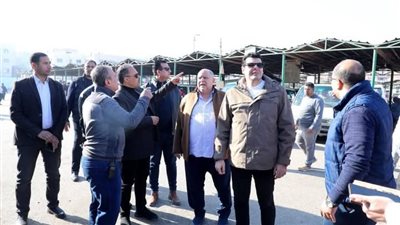 محافظ الشرقية يتابع إلتزام سائقين الأجرة بتعريفة الركوب الجديدة