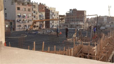 محافظ الغربية يتابع ميدانيًا مشروعات تطوير الطرق والمنشآت الحكومية بطنطا