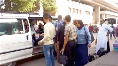 الركاب: «حرام عليكم».. والسائقون: «وإحنا مالنا اسألوا الحكومة»