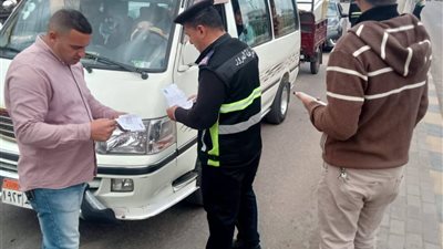  الدقهلية: الإنتهاء من لصق استيكرات أجرة الركاب لكل خطوط السير