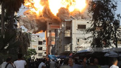 5 شهداء ومصابون بقصف الاحتلال منزلًا في جباليا 