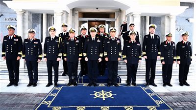 قائد القوات البحرية يلتقي رئيس هيئة الأركان العامة للقوات البحرية اليونانية