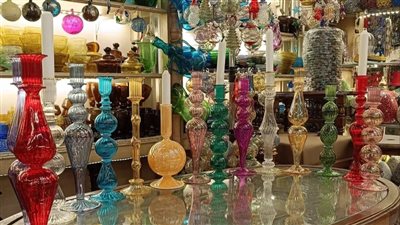 من مهوى غرام الرئيس الفرنسي.. حكاية الزجاج اليدوي في خان الخليلي 