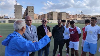 مدير الشباب والرياضة بالبحيرة يتفقد تدريبات 