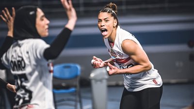 لبيب يهنئ فتيات طائرة الزمالك بالفوز ببطولة أفريقيا 