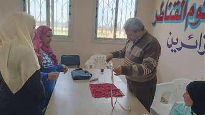 البحيرة تنفذ دورة حرفية لتعليم الخياطة وأشغال التريكو 