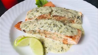 طريقة عمل سمك السلمون بالكريمة والثوم| طبق لذيذ وسهل التحضير