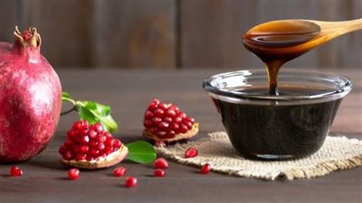 طريقة عمل دبس الرمان الطبيعي في المنزل بخطوات سهلة ونكهة مركزة