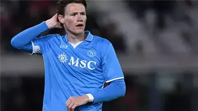 نابولي يسقط روما على ملعبه و يتصدر الدوري الايطالي