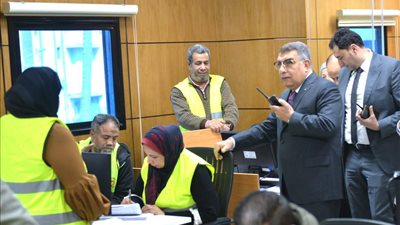 محافظ الدقهلية يوجه بتكثيف حملات رفع الإشغالات بالمنصورة