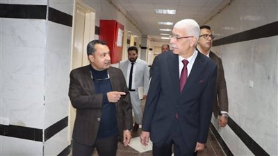 رئيس جامعة المنوفية يتفقد معهد الأورام ويشيد بتجهيزات معمل التحاليل الطبية