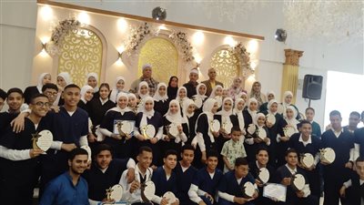 مدرسة التمريض بدشنا تُكرم المتميزين وأوائل الخريجين