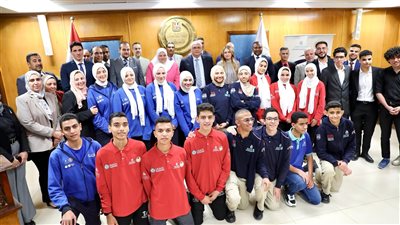 وزارة التربية والتعليم تكرم الطلاب المتميزين في مدارس التكنولوجيا التطبيقية 