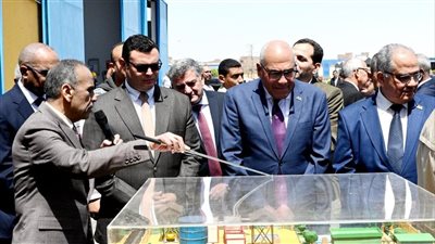 وزير الإسكان ورئيس الهيئة العربية للتصنيع يتفقدان معرض منتجات الهيئة العربية للتصنيع