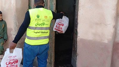 توزيع 13 ألف كيلو لحوم بقرى ونجوع المنيا 