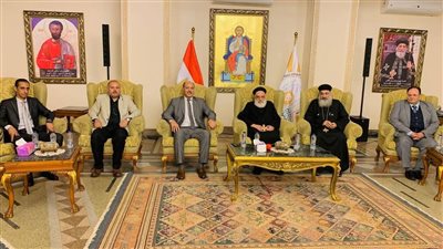 وكيل تعليم الإسكندرية يحتفل مع قداسة البابا بعيد القيامه بكنيسة  