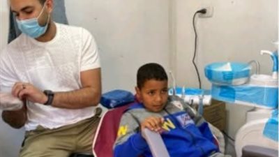 الكشف علي 700 مواطنًا خلال قافلة طبية بالبحيرة 