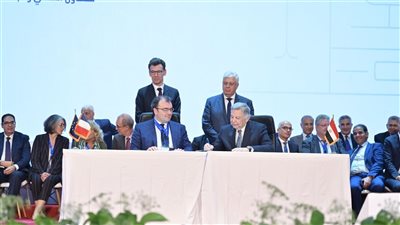 جامعة الجيزة الجديدة توقع 3 بروتوكولات مع جامعات فرنسية 