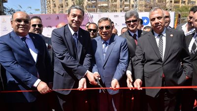 محافظا الدقهلية و دمياط  يفتتحان معرض دى بلس العقاري 