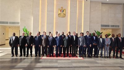 وزير العدل يكرم وفدًا قضائيًا صوماليًا  بعد اجتيازه البرنامج التدريبي بمركز الدراسات 
