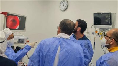 نجاح إجراء أول منظار للشعب الهوائية