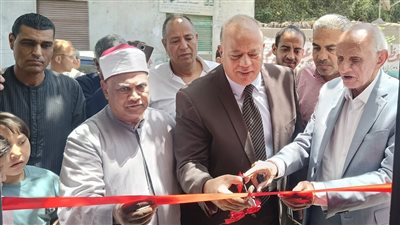 إقامة صلاة الجمعة بمسجد الرواجح شمال قنا بعد تجديده 