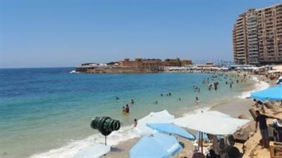 المواطنين يستمتعون بأجواء الربيع في  الإسكندرية 