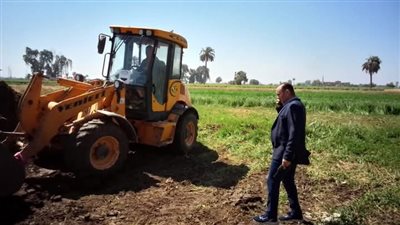 مواجهة التعديات على الأراضي الزراعية بمركز الفشن فى بني سويف