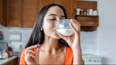 حليب اللوز.. خيار نباتي غني بالفوائد الصحية