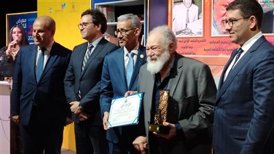 الألسكو تتوج يحيى الفخراني بـ“شخصية العام الثقافية” في احتفالية كبرى 