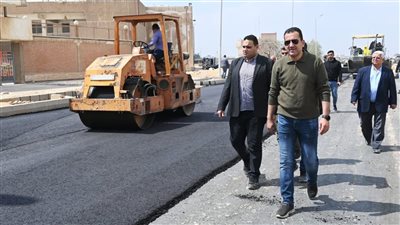 وزير الإسكان: استكمال أعمال تطوير الطرق ورفع الكفاءة بالمناطق الصناعية بعددٍ من المدن