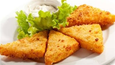 طريقة تحضير الجبنة المقلية بالتوابل والخضار