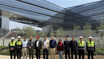 وزير الإسكان يتفقد أعمال إنشاء وتشغيل مركز أبحاث شركة عالمية بمدينة شنغهاي الصينية 