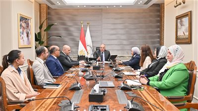 وزير الري يبحث مقترح إعداد عدد من الأفلام الوثائقية لتوثيق تاريخ الري في مصر