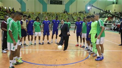 بدء الدورة العربية الـ 19 لكرة القدم بجامعة قنا بمشاركة 17 فريقًا 