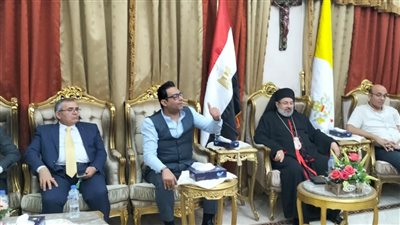 وكيل صحة سوهاج يزور عددًا من الكنائس لتقديم التهنئة بعيد القيامة المجيد