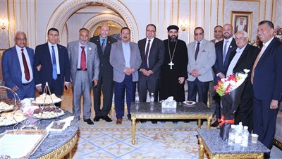 كاتدرائية مار مرقس للأقباط الأرثوذكس بالكويت تقيم قداس عيد القيامة المجيد بحضور كبير من الدبلوماسيين وأبناء الجالية