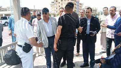 محافظ الدقهلية يتفقد شواطئ ومتنزهات جمصة