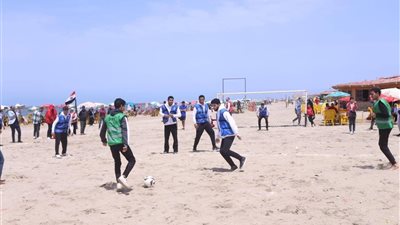 إقبال متزايد للمواطنين على رأس البر للاحتفال بشم النسيم 2025