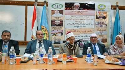 كلية الوافدين بالأزهر تنظِّم برنامجًا للتدريب على تخريج الأحاديث ودراسة الأسانيد