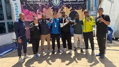 ميدالية ذهبية و برونزية ... أبطال سباحة المنيا يتألقون في بطولة كأس مصر 