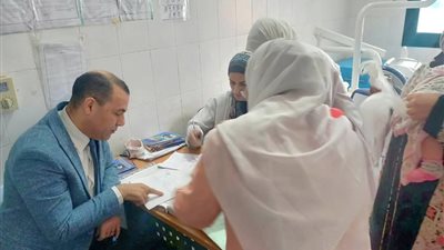 زيارة تفقدية مفاجئة لمتابعة سير العمل بوحدة صحة الأسرة بعزب بسنتواي 